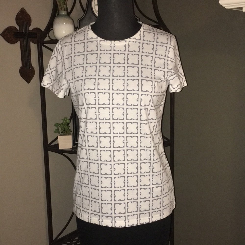 Liz Claiborne Tshirt